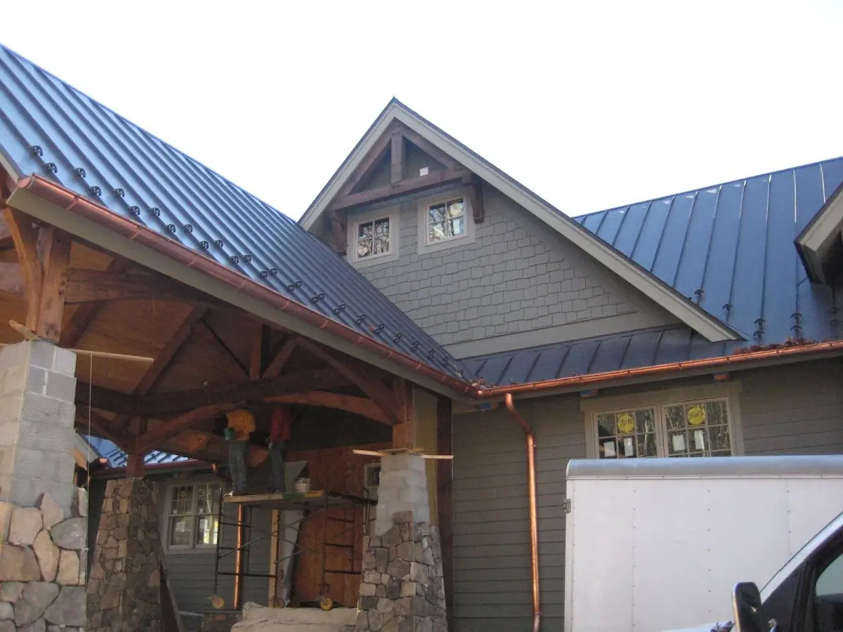 Craftsman Roofing team delivering quality roofing work in Gilberts Corner
